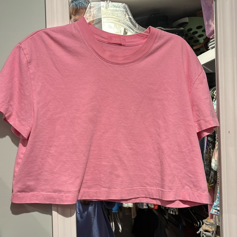 Nuuds Crop tee bubblegum 🫧